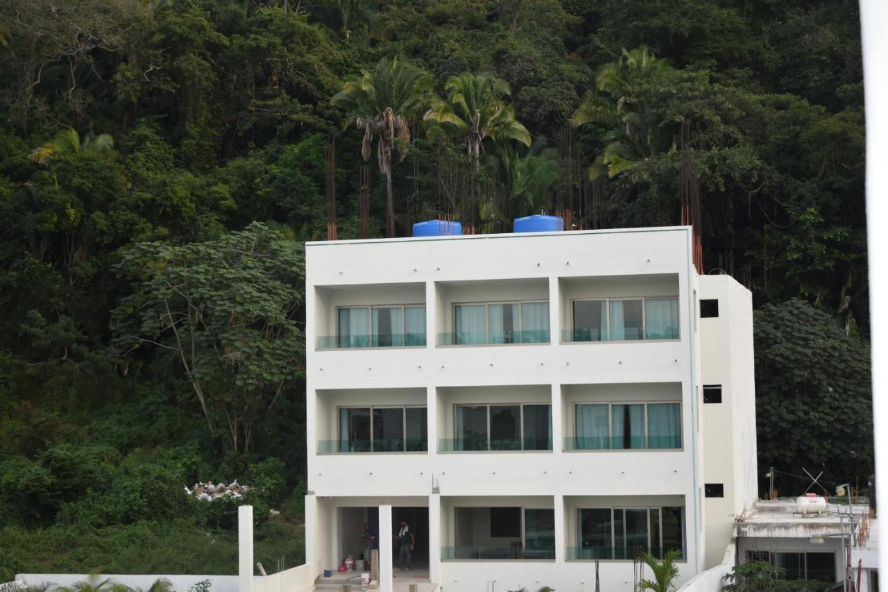 Malaki Hotel Los Ayala Exterior photo