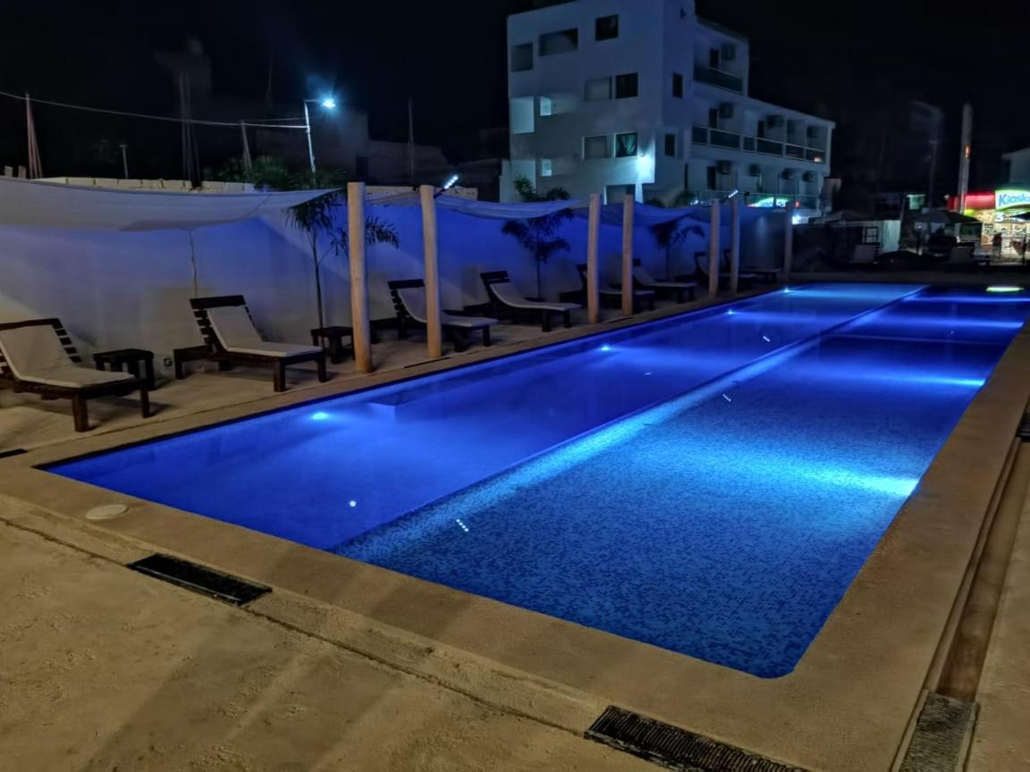 Malaki Hotel Los Ayala Exterior photo